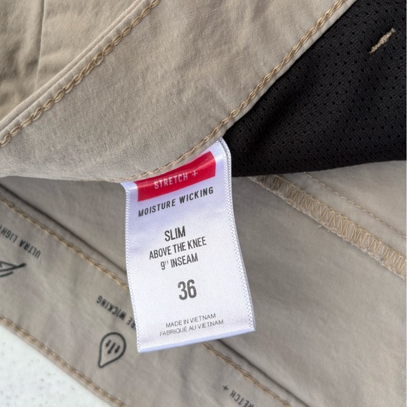 Express Men's Khaki Flat Front Shorts - Picture 3 of 3